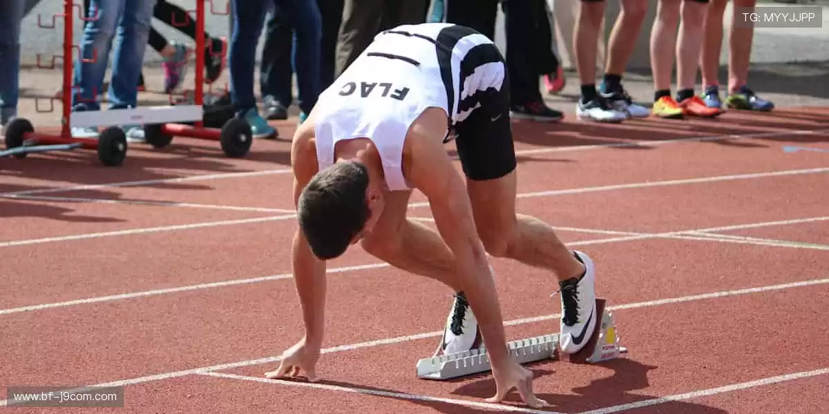 🎁独家周边来袭！限量款球星签名，让热爱触手可及🏅
